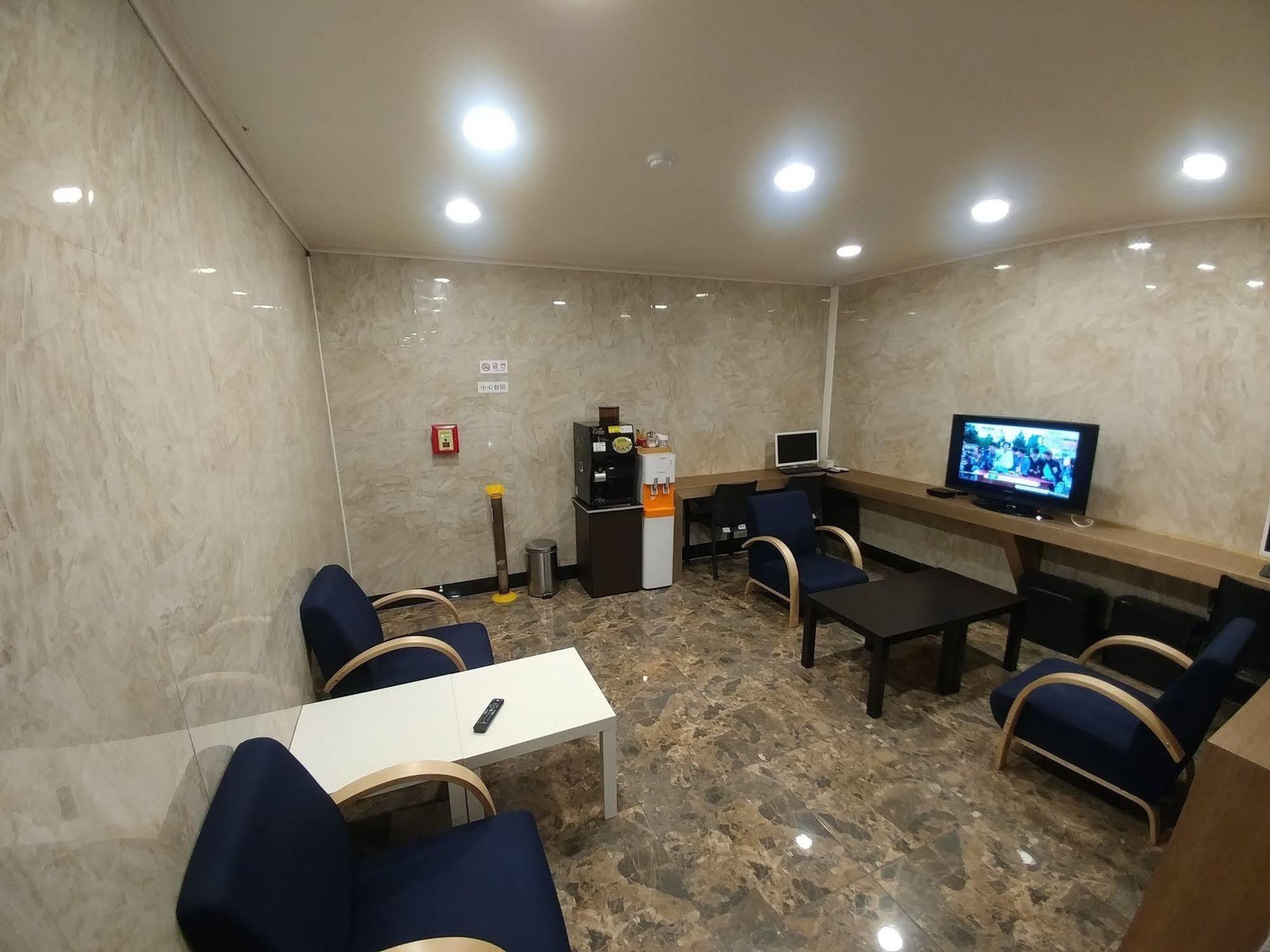 I.Y Hotel Suwon Exterior foto