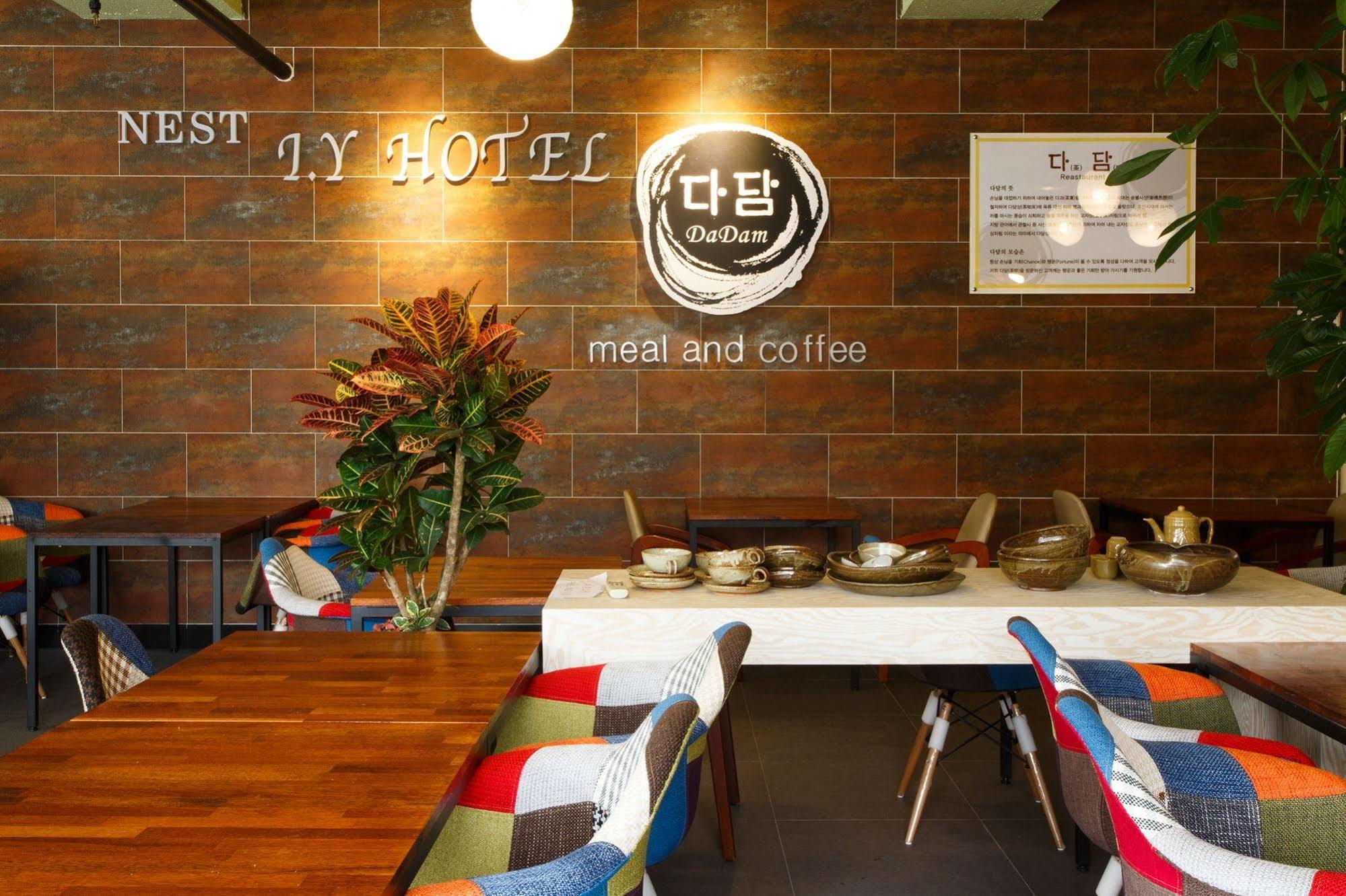 I.Y Hotel Suwon Exterior foto