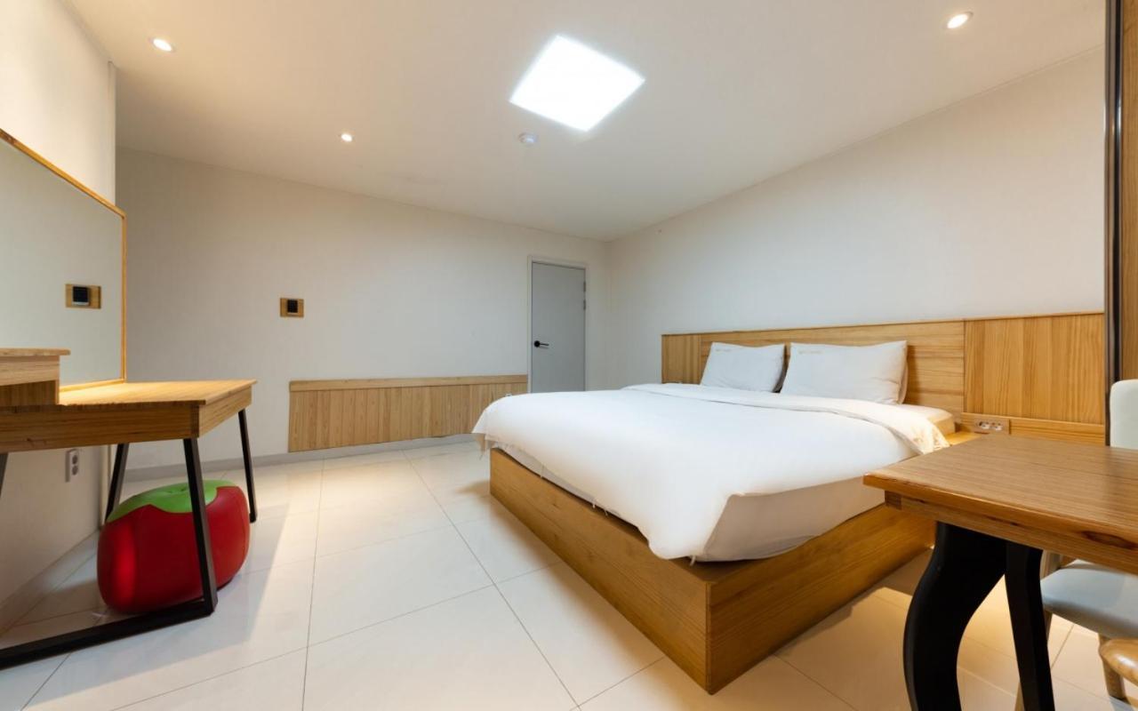 I.Y Hotel Suwon Exterior foto